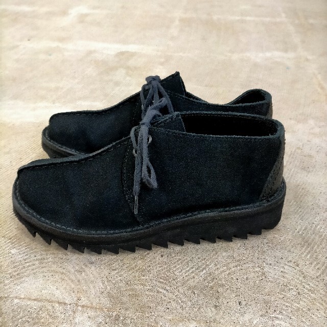 Clarks(クラークス)のClarks スエードデザートトレック メンズの靴/シューズ(ブーツ)の商品写真