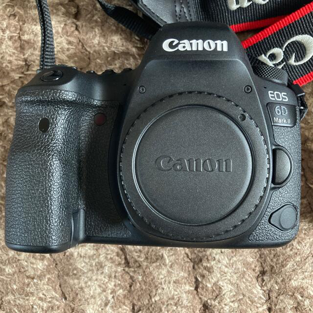 Canon(キヤノン)の6D Mark2   Markii ボディ　バッテリーグリップセット スマホ/家電/カメラのカメラ(デジタル一眼)の商品写真