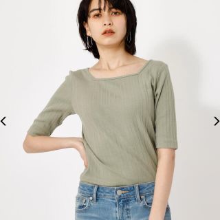 アズールバイマウジー(AZUL by moussy)の2WAY RIB CUT 新品 azul by moussy　ライトカーキ　s(カットソー(半袖/袖なし))