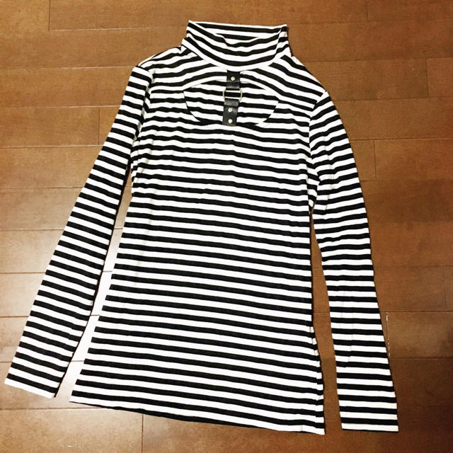 GLAD NEWS(グラッドニュース)の▼ハーネス付き胸開きハイネックtops レディースのトップス(カットソー(長袖/七分))の商品写真