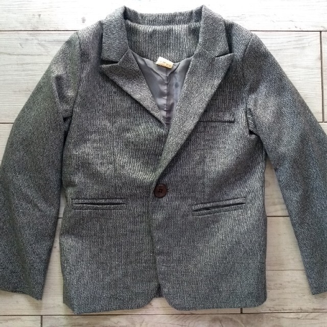 キッズ スーツ 3点セット 120㎝ キッズ/ベビー/マタニティのキッズ服男の子用(90cm~)(ドレス/フォーマル)の商品写真