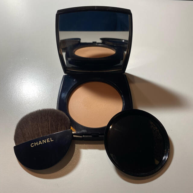 CHANEL(シャネル)のシャネル　フェイスパウダー　コスメ　値引き コスメ/美容のベースメイク/化粧品(フェイスパウダー)の商品写真