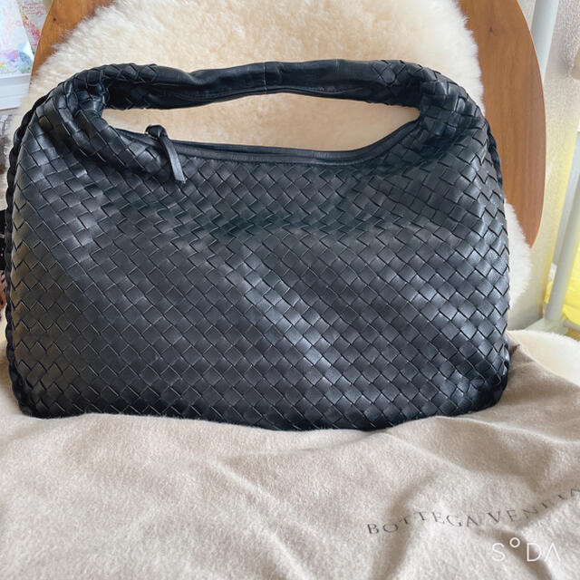 Bottega Veneta(ボッテガヴェネタ)のBOTTEGAVENETAショルダーバッグ美品 レディースのバッグ(ショルダーバッグ)の商品写真