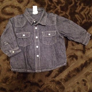 ベビーギャップ(babyGAP)のブラックデニムシャツ 80(シャツ/カットソー)