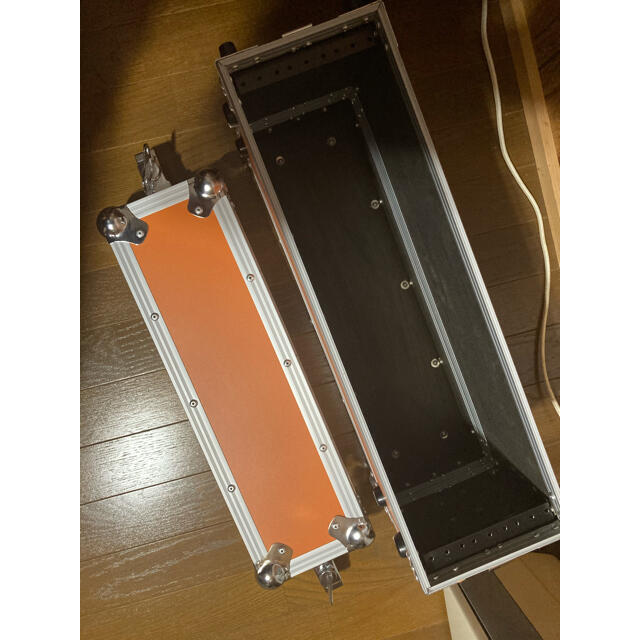 KC(キョーリツ) ラックケース 3U オレンジ 楽器のギター(ケース)の商品写真