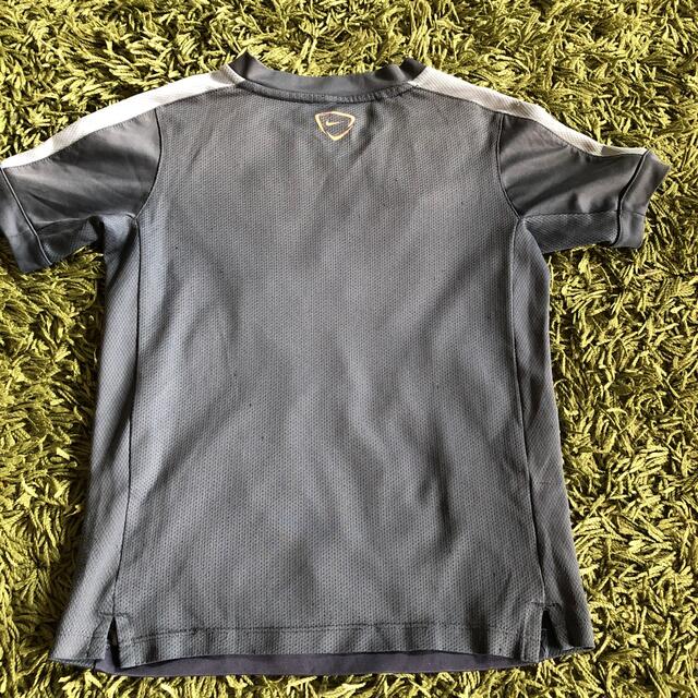 NIKE(ナイキ)のNIKE Tシャツ　XS 130 キッズ/ベビー/マタニティのキッズ服男の子用(90cm~)(Tシャツ/カットソー)の商品写真