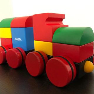 ブリオ(BRIO)のBRIO マグネット式スタッキングトレイン 30124 中古品(積み木/ブロック)