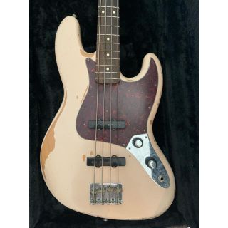 フェンダー(Fender)のFender FLEA シグネチャージャズベース(エレキベース)