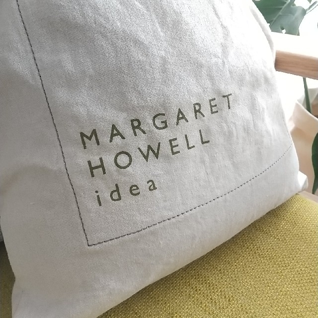 MARGARET HOWELL(マーガレットハウエル)のマーガレットハウエルくすみグリーン×ベージュバック レディースのバッグ(ショルダーバッグ)の商品写真