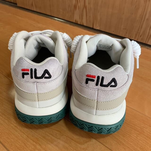 FILA(フィラ)のFILA フィラ　BARRICADEXT 97 LOW メンズの靴/シューズ(スニーカー)の商品写真