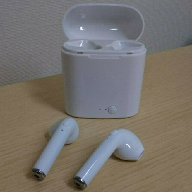 ワイヤレスイヤホン bluetooth スマホ/家電/カメラのオーディオ機器(ヘッドフォン/イヤフォン)の商品写真