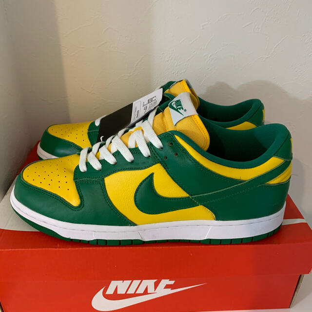 NIKE(ナイキ)の新品未使用 NIKE DUNK LOW SP BRAZIL 28.0cm メンズの靴/シューズ(スニーカー)の商品写真