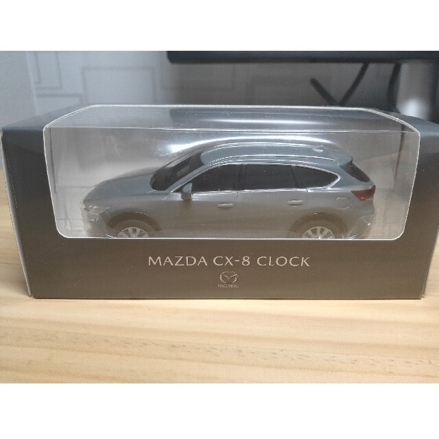 マツダ(マツダ)のMAZDA CX-8 clock 非売品 エンタメ/ホビーのおもちゃ/ぬいぐるみ(ミニカー)の商品写真