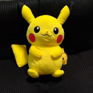 ポケモン(ポケモン)のピカチュウぬいぐるみリュック　美品(ぬいぐるみ/人形)