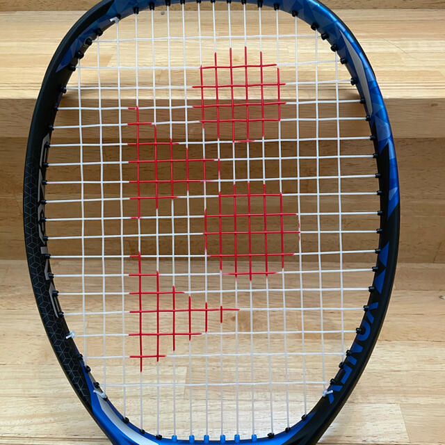 YONEX(ヨネックス)の最終値下げ　ヨネックス　EZONE25 ラケット　硬式テニス　グリップテープ付き スポーツ/アウトドアのテニス(ラケット)の商品写真