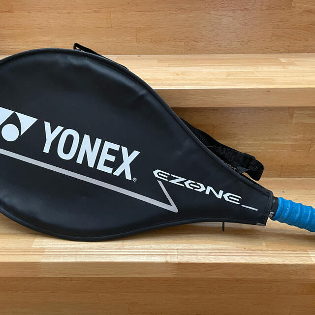 YONEX(ヨネックス)の最終値下げ　ヨネックス　EZONE25 ラケット　硬式テニス　グリップテープ付き スポーツ/アウトドアのテニス(ラケット)の商品写真