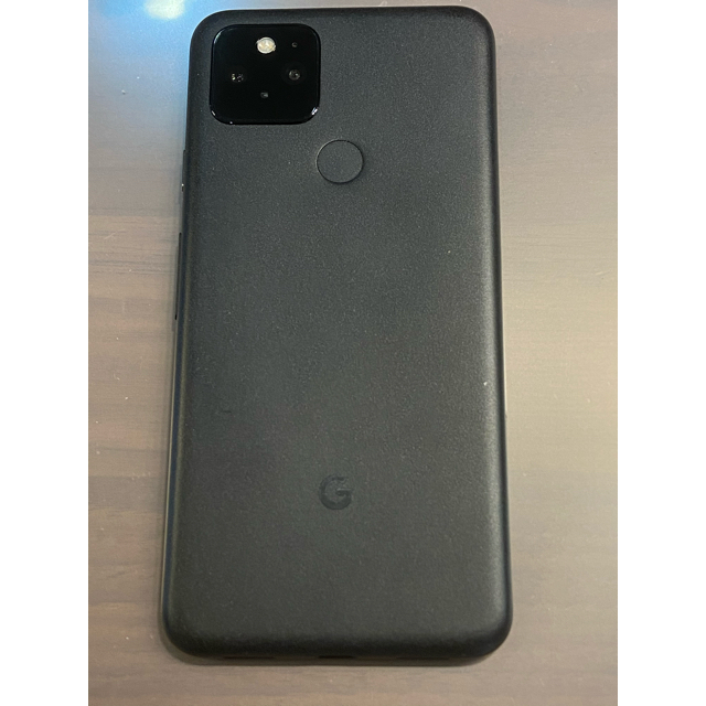 Google Pixel(グーグルピクセル)のGoogle pixel5 128g ブラック　au simブリー スマホ/家電/カメラのスマートフォン/携帯電話(スマートフォン本体)の商品写真
