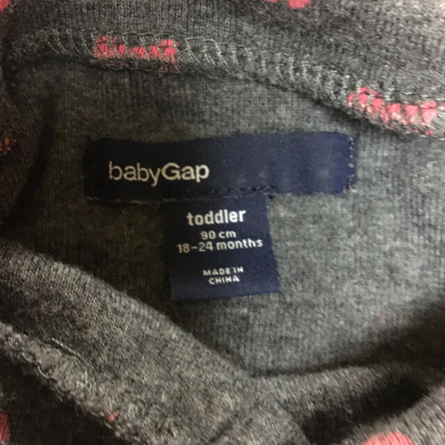 babyGAP(ベビーギャップ)の美品☆ baby GAP  長袖チュニック&ニット2枚セット！90センチ キッズ/ベビー/マタニティのキッズ服女の子用(90cm~)(Tシャツ/カットソー)の商品写真