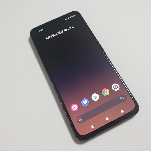 Google(グーグル)のGoogle Pixel4a  5G Black 128GB本体＋ガラスフィルム スマホ/家電/カメラのスマートフォン/携帯電話(スマートフォン本体)の商品写真