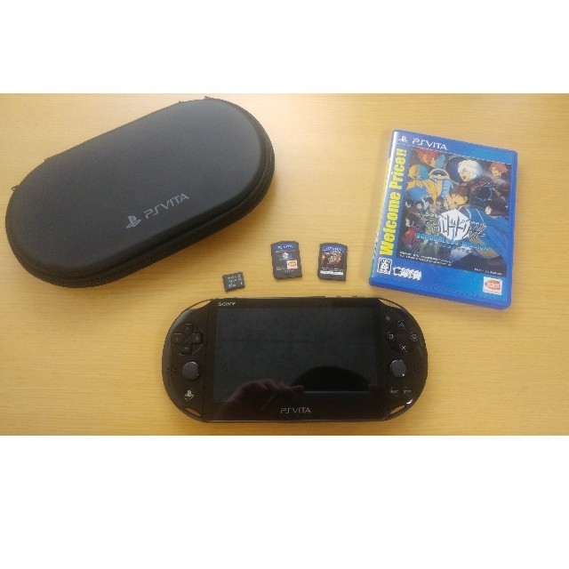 PlayStation VIta 初期型＋ソフト周辺機器セット