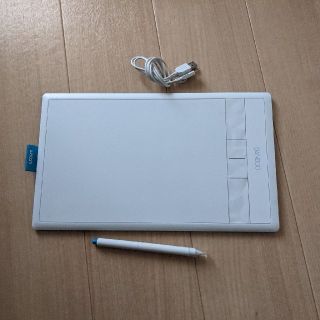 ワコム(Wacom)のワコム ペンタブレット BAMBOO CTH670W2(コミック用品)