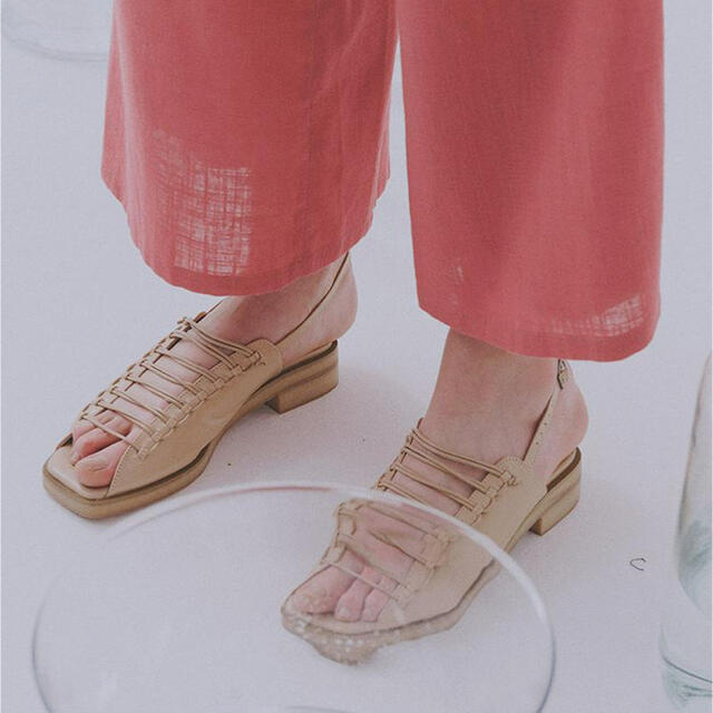 Ameri VINTAGE(アメリヴィンテージ)のAMERI BUNDLING SANDAL レディースの靴/シューズ(サンダル)の商品写真