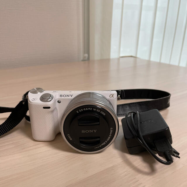 SONY α NEX-5T ズームレンズキット