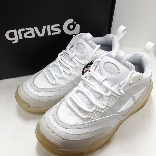 gravis(グラビス)の最値定価16500円!新品!グラビス クイン スニーカー 27.5cm メンズの靴/シューズ(スニーカー)の商品写真