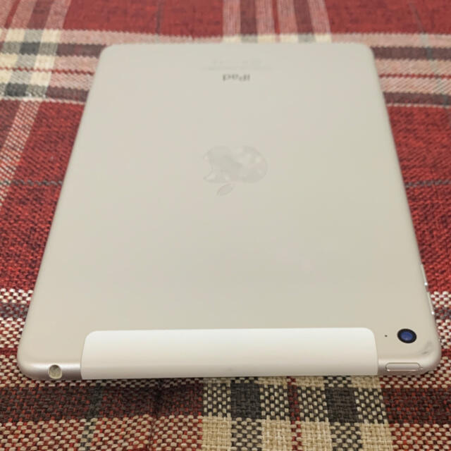 Apple(アップル)のiPad mini4 ジャンク　動作品 スマホ/家電/カメラのPC/タブレット(タブレット)の商品写真