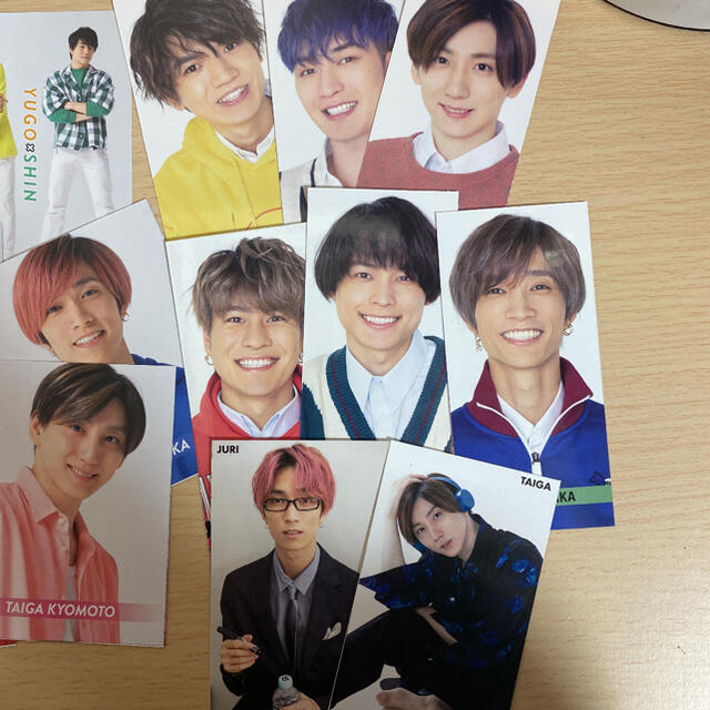 Johnny's(ジャニーズ)のSixTONES 厚紙　トレカ　デタカ エンタメ/ホビーのDVD/ブルーレイ(アイドル)の商品写真