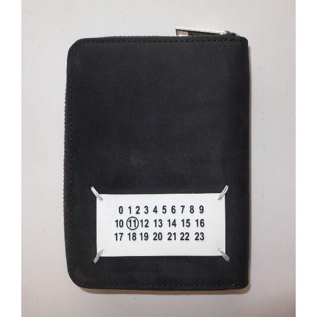 Maison Martin Margiela(マルタンマルジェラ)のマルジェラ 財布 ペイント round zip wallet black メンズのファッション小物(折り財布)の商品写真