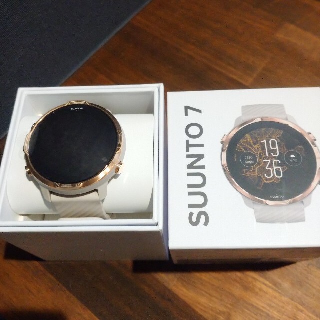 SUUNTO(スント)の新品未使用　SUUNTO　スント7　スマートウォッチ　Rosegold　即日配送 レディースのファッション小物(腕時計)の商品写真