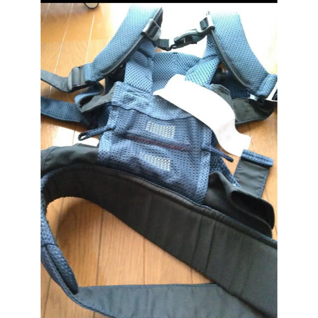 Baby carrier ONE KAI air　ワンカイエアー　ネイビーブルー 1