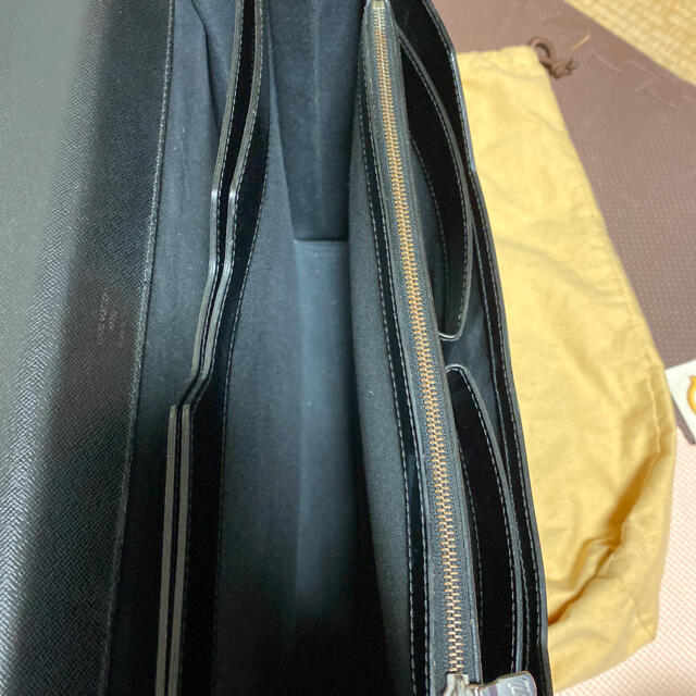 美品　LOUIS VUITTON タイガ　ビジネスバッグ