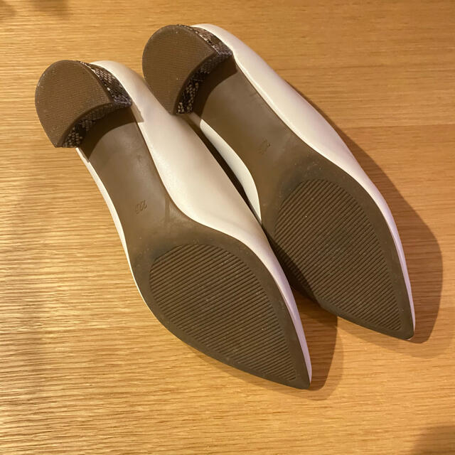 GU(ジーユー)のGU マシュマロパンプス22.5cm レディースの靴/シューズ(ハイヒール/パンプス)の商品写真