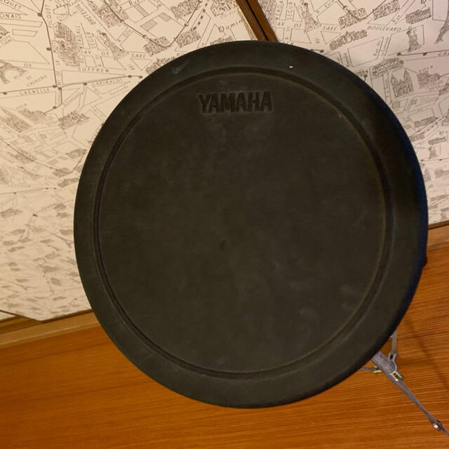 ヤマハ(ヤマハ)の[YAMAHA] ドラム練習用パッド (スタンド付き) 楽器のドラム(その他)の商品写真