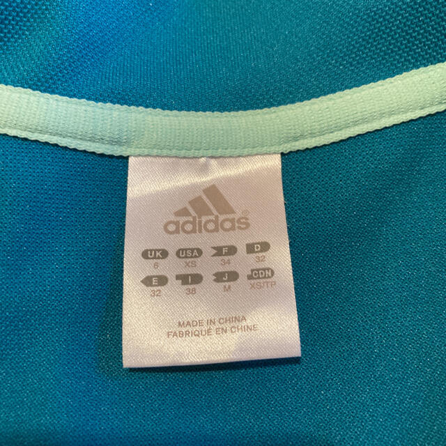 adidas(アディダス)のアディダス　レディース　ポロシャツM レディースのトップス(ポロシャツ)の商品写真