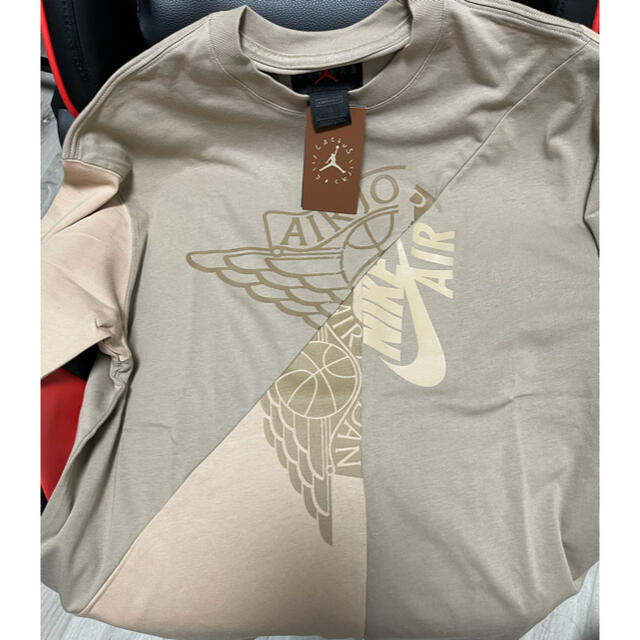 NIKE(ナイキ)のnike travis scott tee XL 訳あり　未使用新品 メンズのトップス(Tシャツ/カットソー(半袖/袖なし))の商品写真