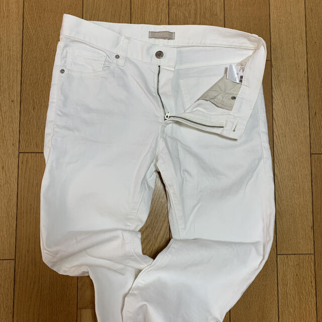 UNIQLO(ユニクロ)のホワイトデニム メンズのパンツ(デニム/ジーンズ)の商品写真