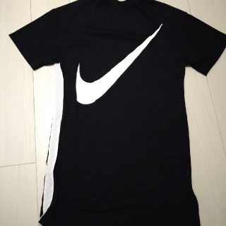 ナイキ(NIKE)のナイキ　レディース　Tシャツ　ブラック(Tシャツ(半袖/袖なし))