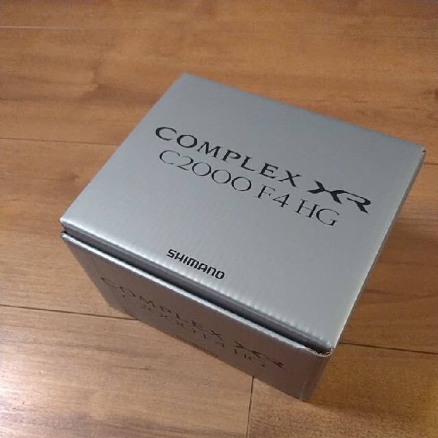 新品 シマノ スピニングリール 21コンプレックスXR C2000 F4 HG 大人も