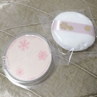 マキアージュ(MAQuillAGE)のkahoru様専用スノービューティーホワイトニングフェースパウダーリフィルパフ付(フェイスパウダー)