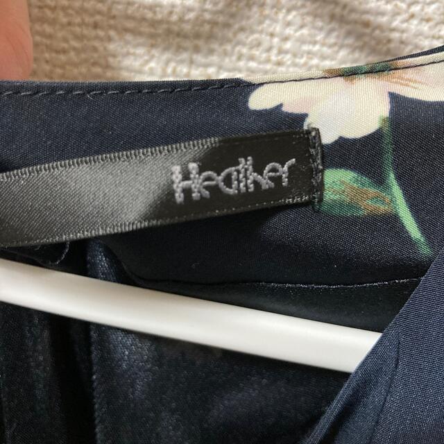 heather(ヘザー)のHeather 花柄ﾜﾝﾋﾟｰｽ ﾌﾘｰｻｲｽﾞ美品 レディースのワンピース(ひざ丈ワンピース)の商品写真