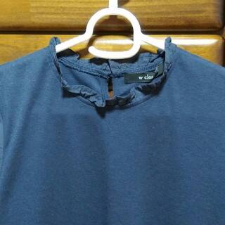 ダブルクローゼット(w closet)の美品　カットソー　ハイネック　紺　シャツ(カットソー(長袖/七分))