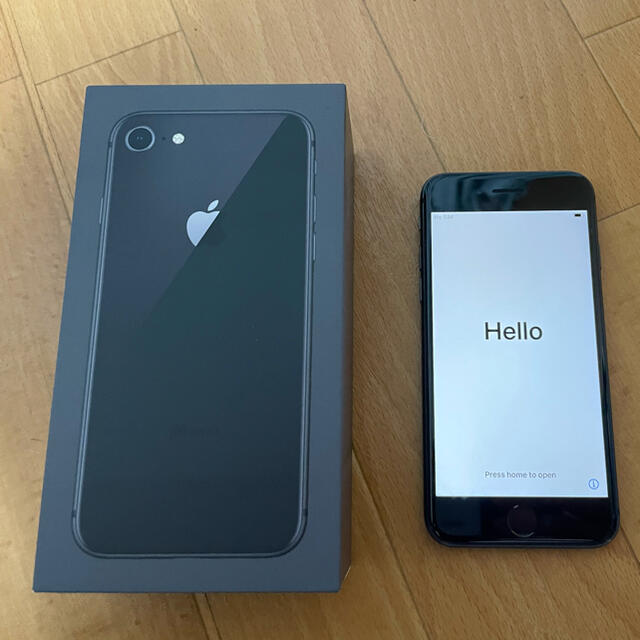 iPhone8 SIMフリー 64GB