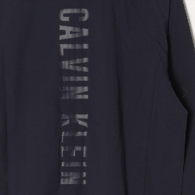 Calvin Klein(カルバンクライン)の【カルバン・クライン】CALVIN KLEIN　ナイロンパーカー　ネイビー　S レディースのトップス(パーカー)の商品写真