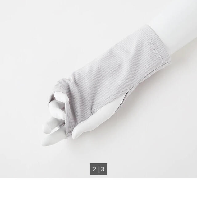UNIQLO(ユニクロ)のエアリズムUVカットメッシュアームカバーショート レディースのファッション小物(手袋)の商品写真