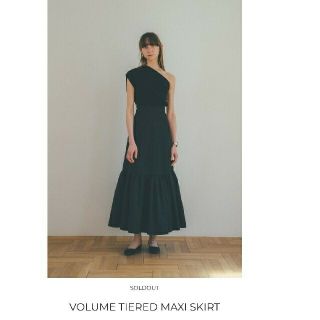 ステュディオス(STUDIOUS)の先着順CLANE VOLUME TIERED MAXI SKIRT(ロングスカート)