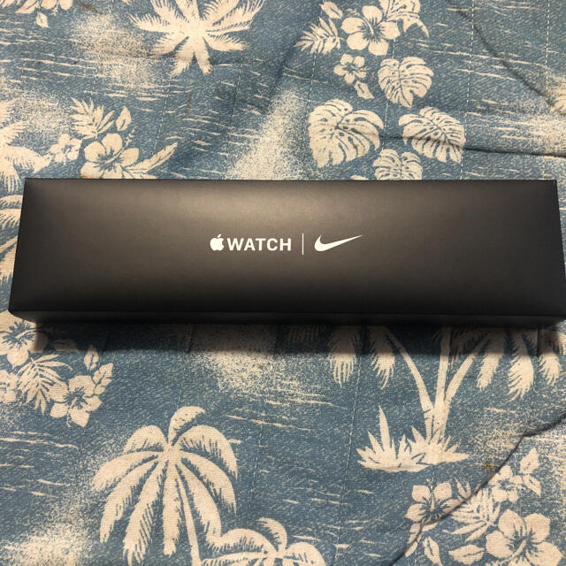 美品　Apple Watch Nike SE GPS 44mm MYYK2J/A