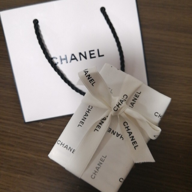 CHANEL(シャネル)のシャネル　ハンドクリーム　CHANEL コスメ/美容のボディケア(ハンドクリーム)の商品写真